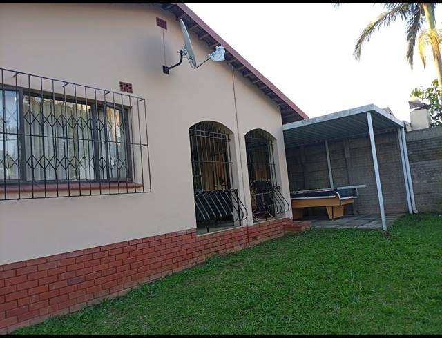 3 BEDROOM SIMPLEX FOR SALE IN BELLAIR